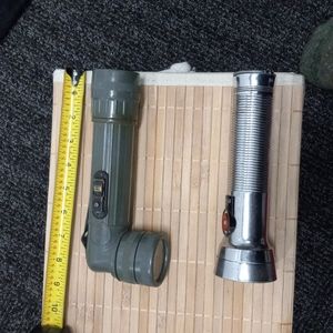 Flashlight 🔦  vintage military & Vtg energizer Flashlight 🔦